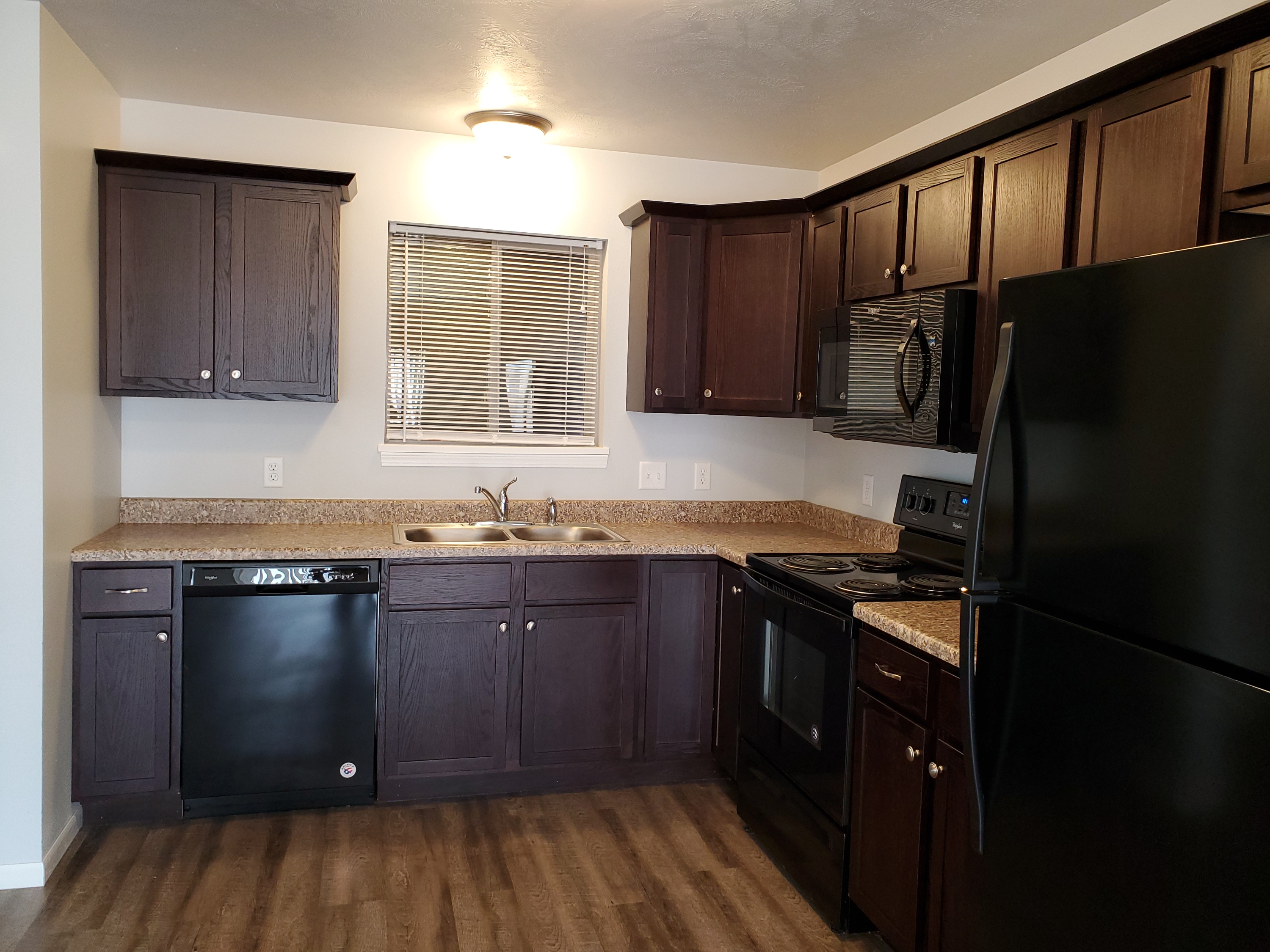 412 North Sioux Boulevard - 12